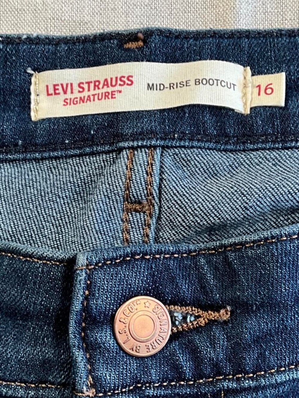 Womens Levi Strauss Signature Dark Wash Western Rodeo Bootcut Jeans(16M W33 L32 - Picture 3 of 10